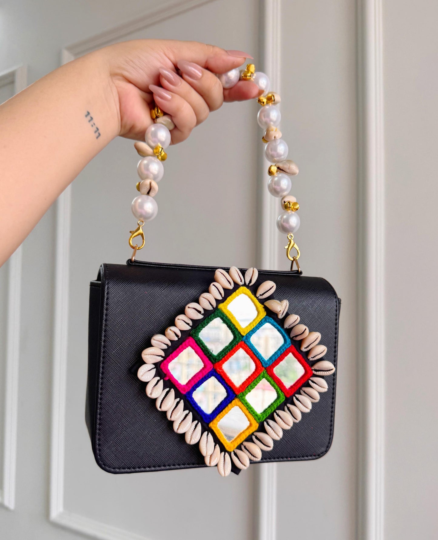 MACRO BAGS WITH MULTI MIRROR & COWRY SHELLS