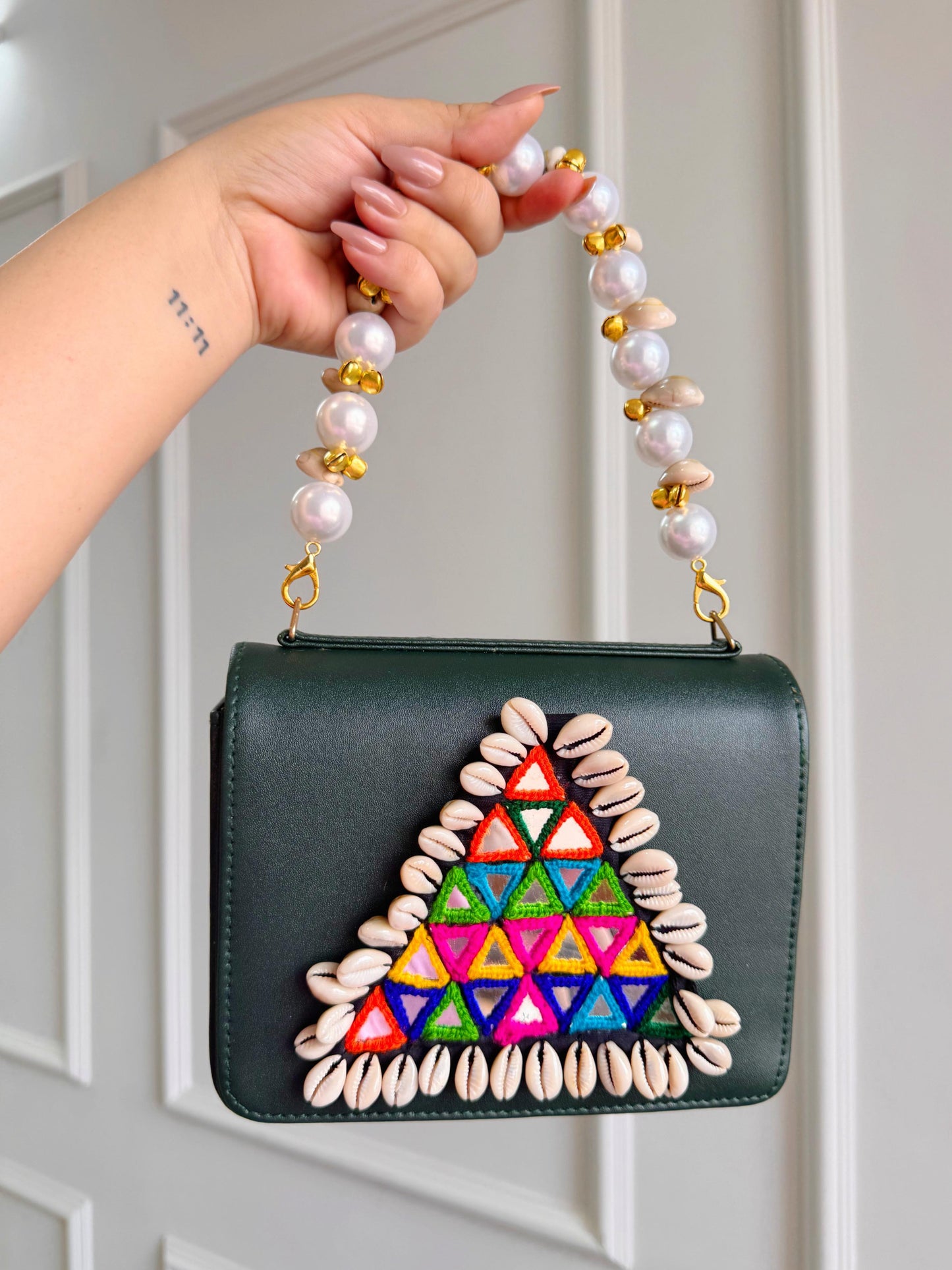 MACRO BAGS WITH MULTI MIRROR & COWRY SHELLS