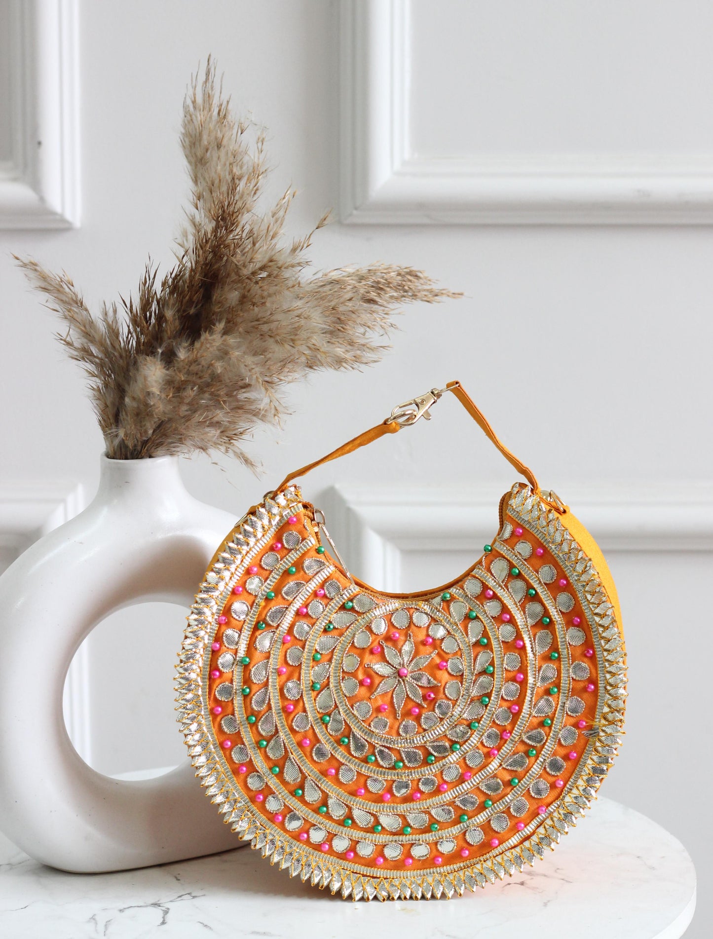 GOTTA-PATTI CRESCENT BAGS