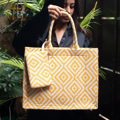 PRINTED TOTE