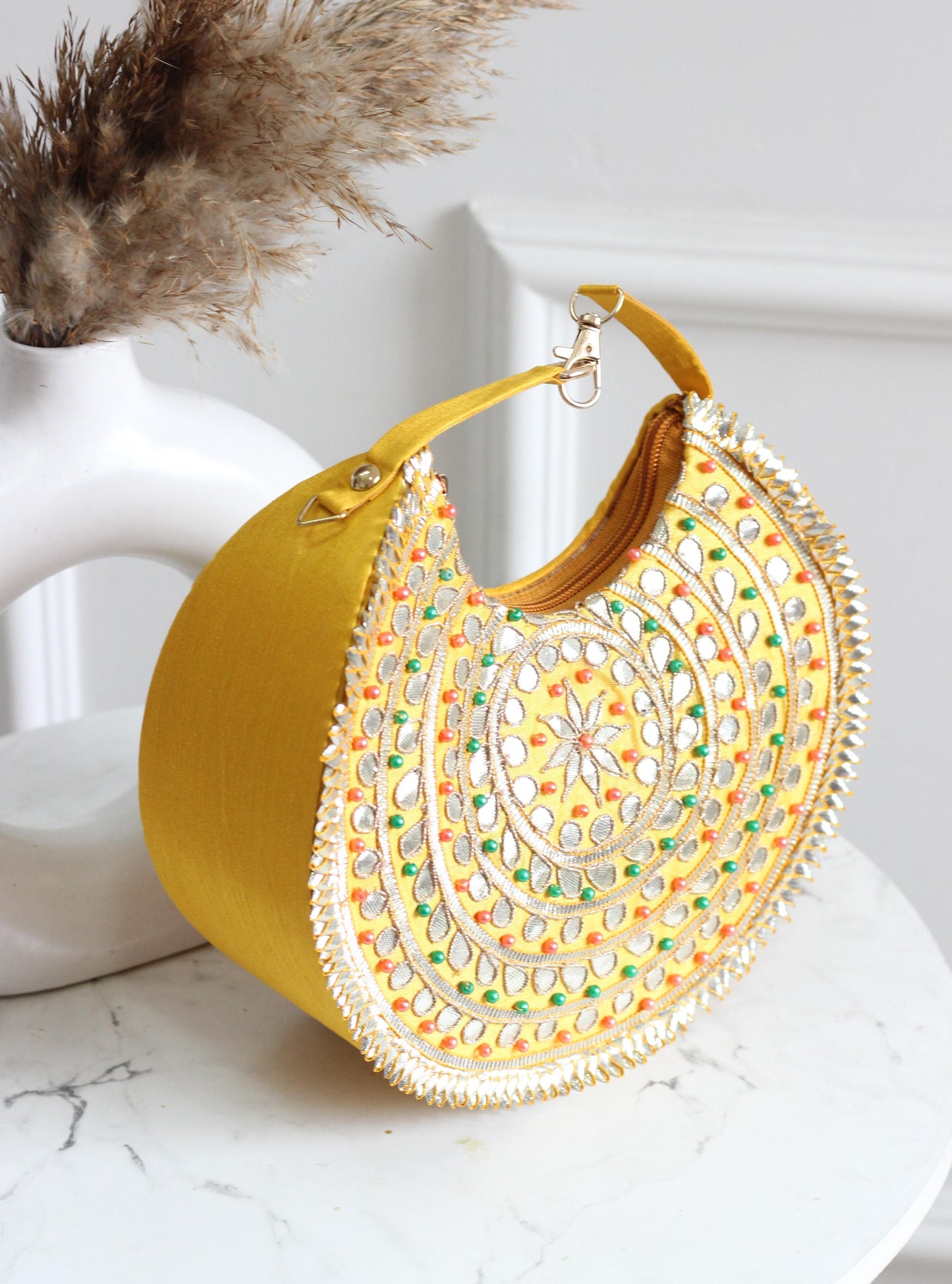 GOTTA-PATTI CRESCENT BAGS