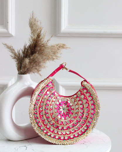GOTTA-PATTI CRESCENT BAGS
