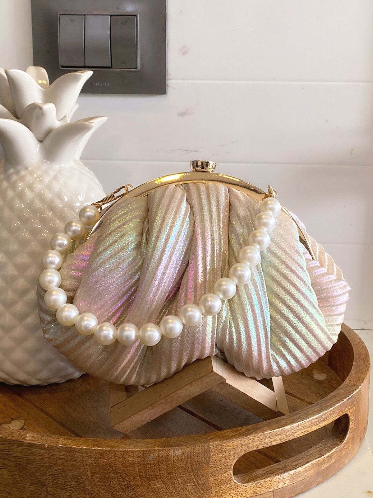 METALLIC PLEATED BATUAS